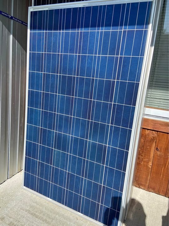 255 W polycrystalline Canadian Solar panel